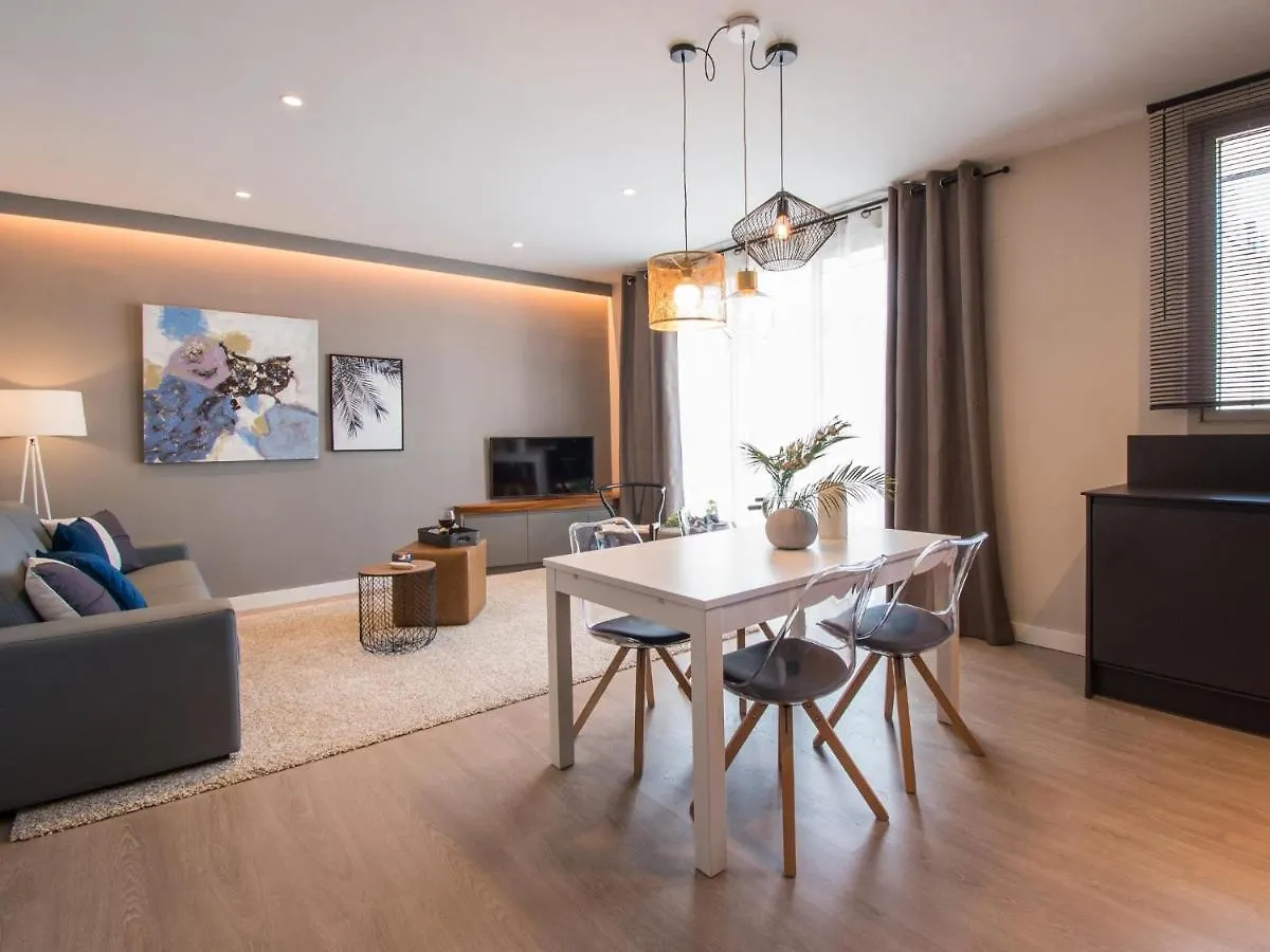 Apartment Sitges Spaces Seaside Beach Flat- 4 Bedroom, 2 Bathroom, Terrace, Near Beach Spain